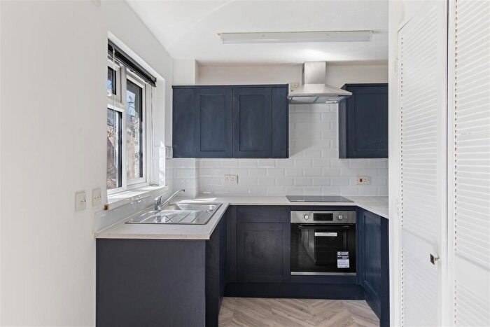 Studio For Sale In Kings Road, Petersfield, GU32