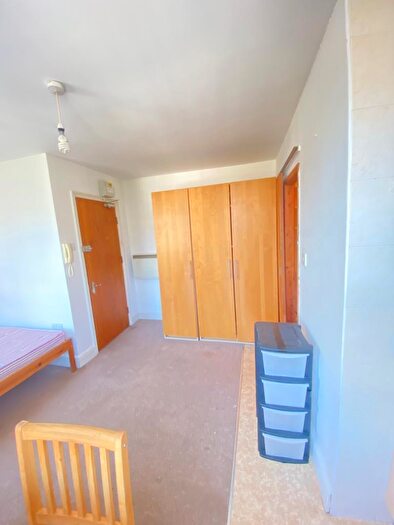 Studio To Rent In Bryantwood Road, N7