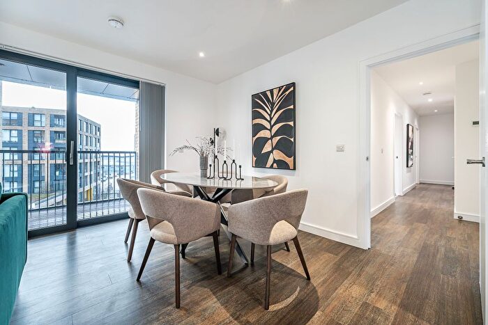 1 Bedroom Flat To Rent In Watteau Square, Croydon, CR0