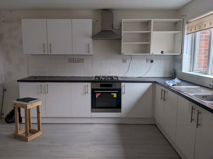 4 Bedroom End Of Terrace House To Rent In Chedworth Crescent, Walkden, M38