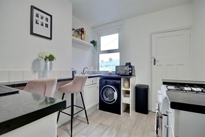 2 Bedroom Flat To Rent In Tangier Road, Portsmouth, PO3