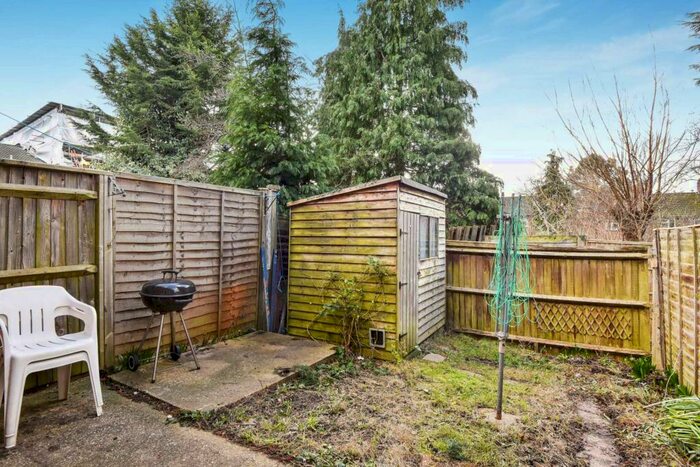 4 Bedroom Terraced House To Rent In Clover Road, Guildford, GU2