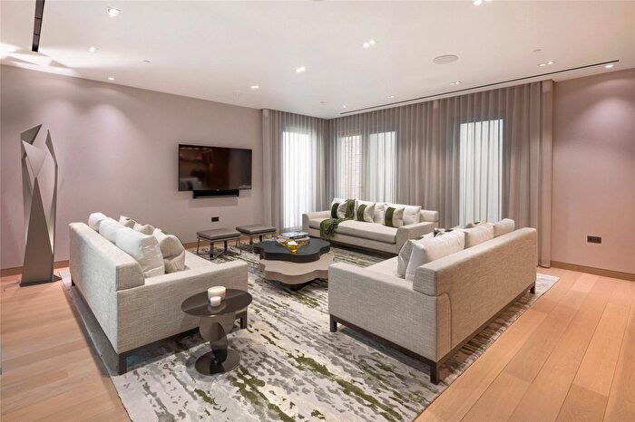 5 Bedroom Semi-Detached House To Rent In Down Street Mews, Mayfair, London, W1J