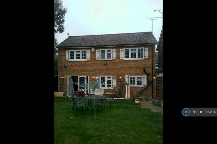 3 Bedroom Semi-Detached House To Rent In Clare Cottages, Downe, Orpington, BR6