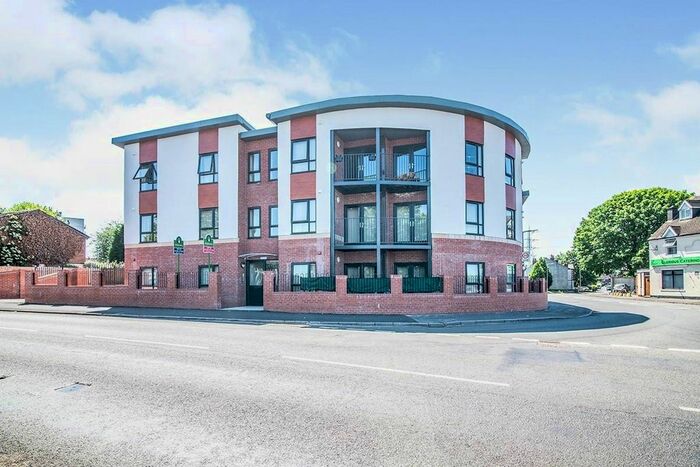 2 Bedroom Flat To Rent In Whitehall Road, Tipton, West Midlands, DY4