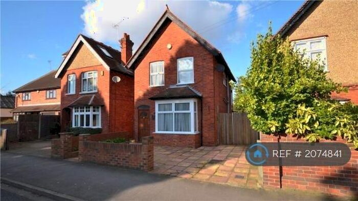 3 Bedroom Detached House To Rent In St. Marks Road, Maidenhead, SL6