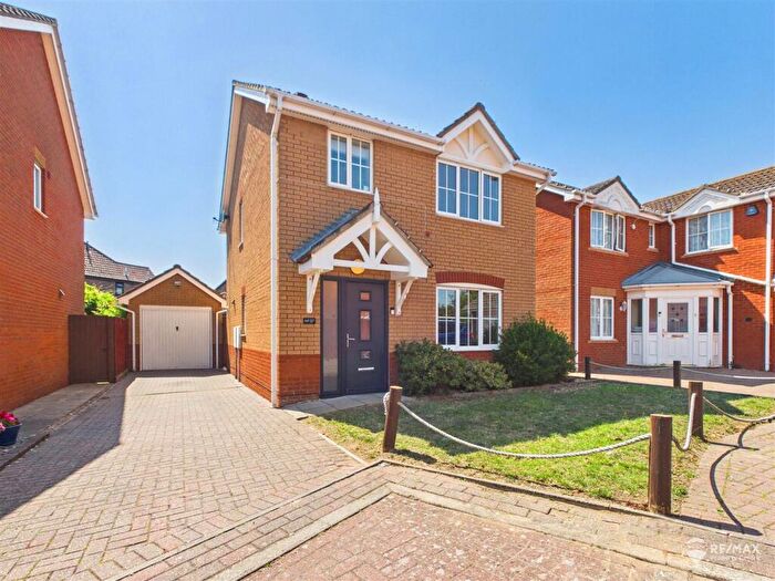 3 Bedroom Detached House For Sale In Parade Drive, Dovercourt, Harwich, CO12