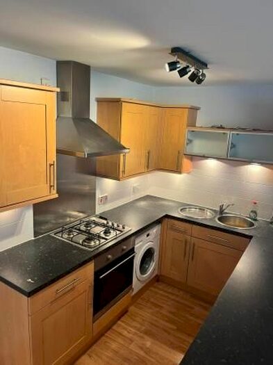 2 Bedroom Flat To Rent In Saucel Crescent, Paisley, PA1