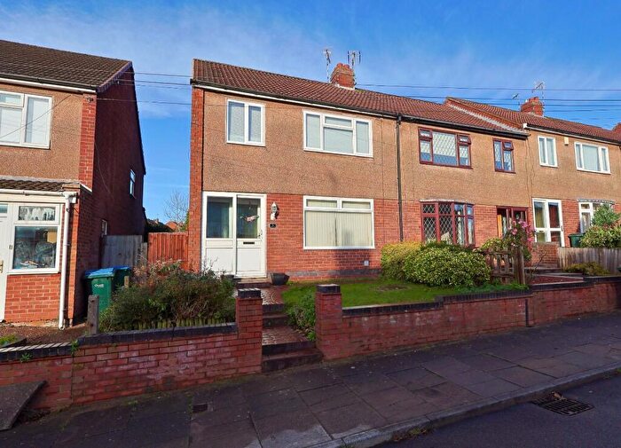 3 Bedroom End Of Terrace House For Sale In Aldbury Rise, Allesley Park, Coventry - No Chain, CV5