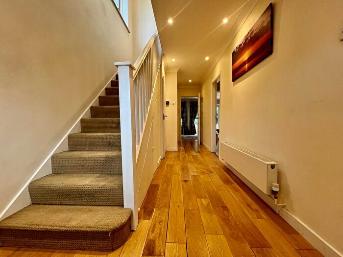 6 Bedroom Detached House To Rent In Albury Drive, Pinner, HA5