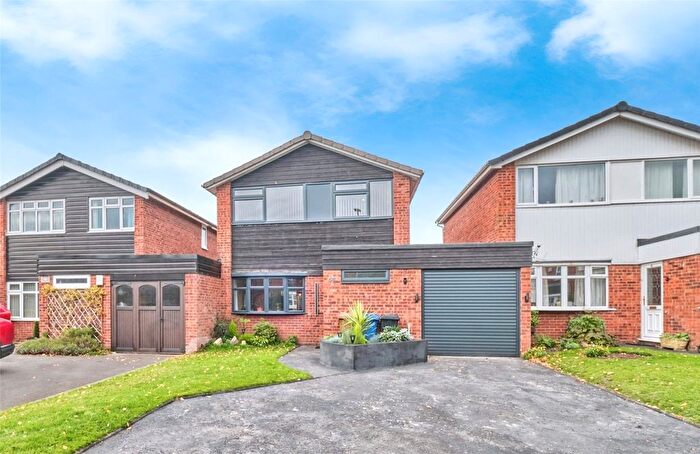 3 Bedroom Link Detached House For Sale In Wheel Lane, Lichfield, Staffordshire, WS13