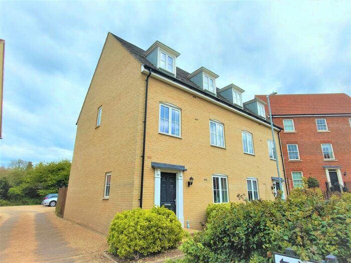 4 Bedroom House To Rent In East Close, Bury St. Edmunds, IP33
