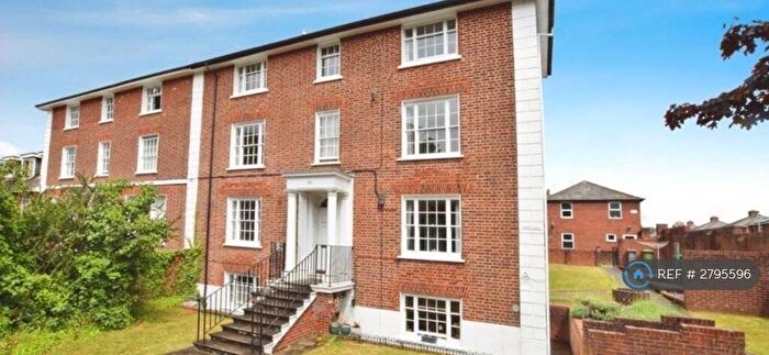 2 Bedroom Flat To Rent In Topsham Road, Exeter, EX2