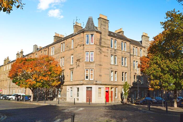 2 Bedroom Flat To Rent In Sloan Street, Leith, Edinburgh, EH6