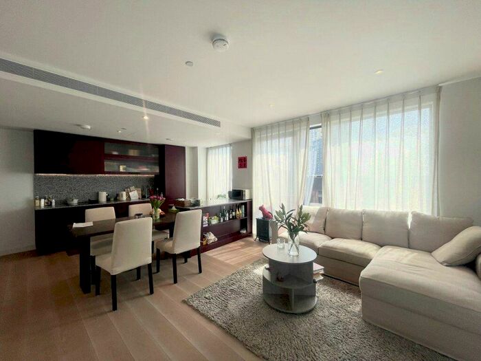 2 Bedroom Flat To Rent In Embassy Gardens -, P19