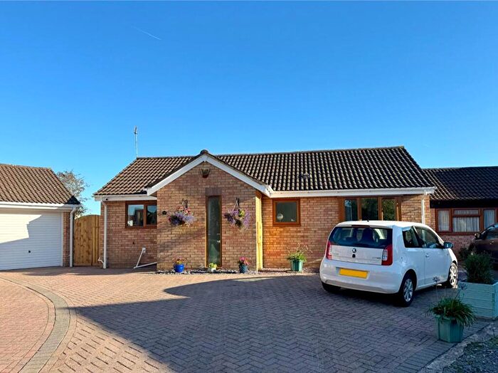 2 Bedroom Detached Bungalow For Sale In Cosmeston Drive, Penarth, CF64