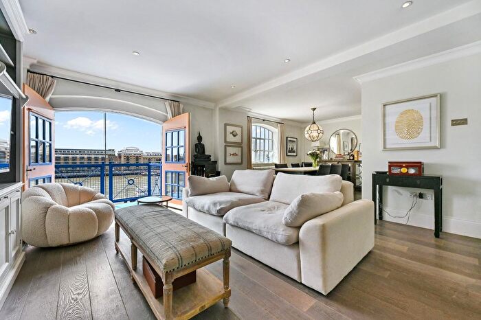 2 Bedroom Flat For Sale In St. Katharines Way, London, E1W