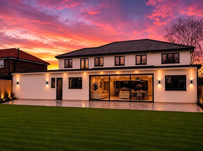5 Bedroom Detached House For Sale In Stevenage Road, Knebworth, Hertfordshire, SG3