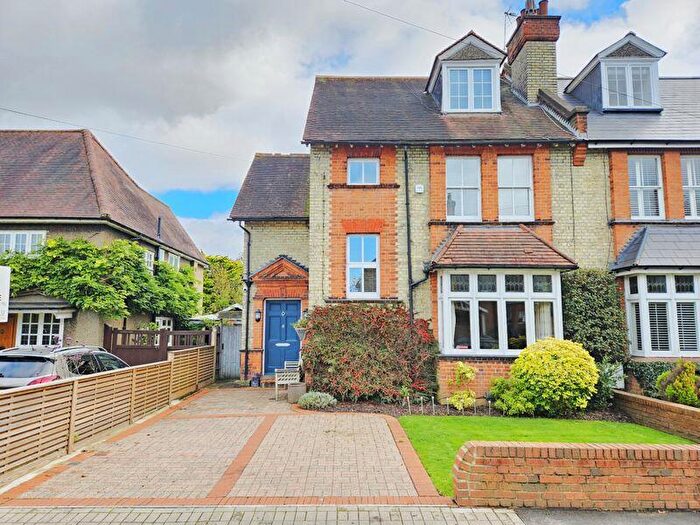 5 Bedroom Character Property For Sale In Queens Road, Barnet, EN5