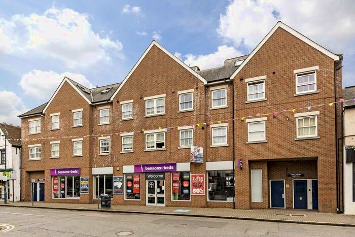 2 Bedroom Flat To Rent In Old London Road, Kingston Upon Thames, KT2