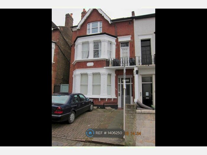 2 Bedroom Flat To Rent In Oakdale Road, London, SW16