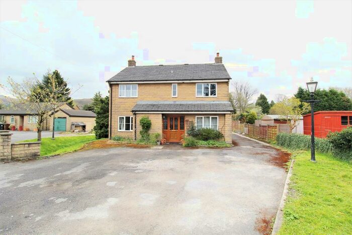 4 Bedroom Detached House To Rent In York Street, Glossop, SK13