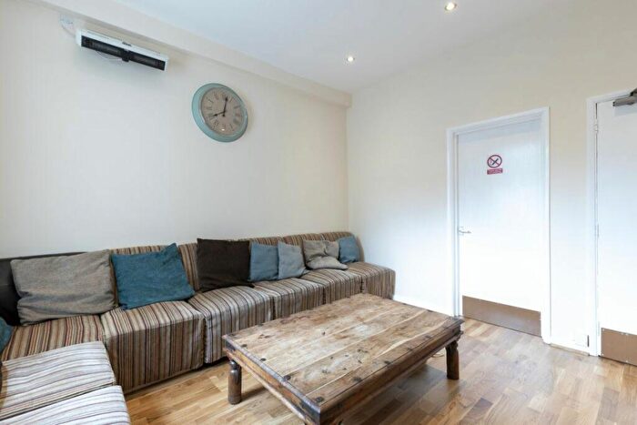1 Bedroom Terraced House To Rent In Room To Rent, Portland Road, Arboretum, NG7