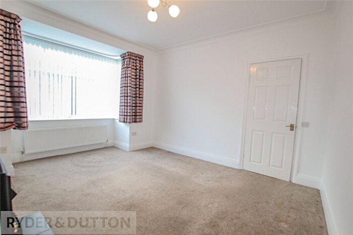 2 Bedroom Bungalow To Rent In Wood Lane, Huddersfield, West Yorkshire, HD4