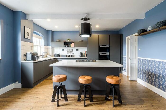 4 Bedroom Flat To Rent In Grove Street, Raunds, Northamptonshire, NN9