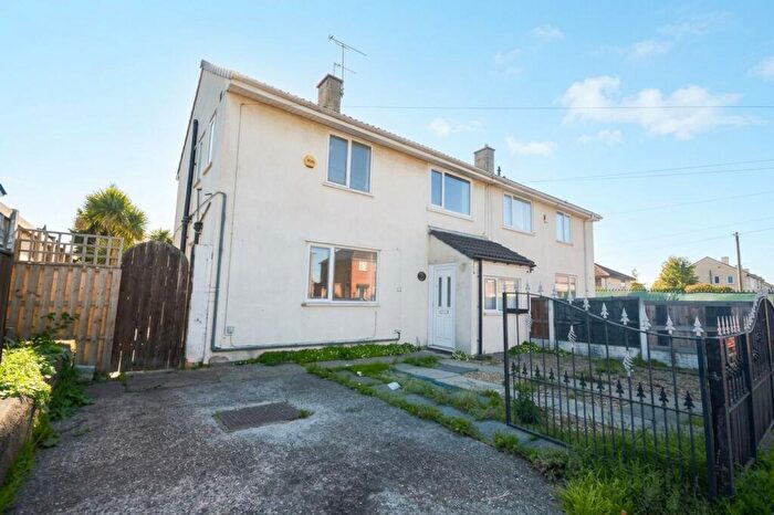 3 Bedroom Semi Detached House For Sale In Carr Head Lane, Bolton-Upon-Dearne, S63