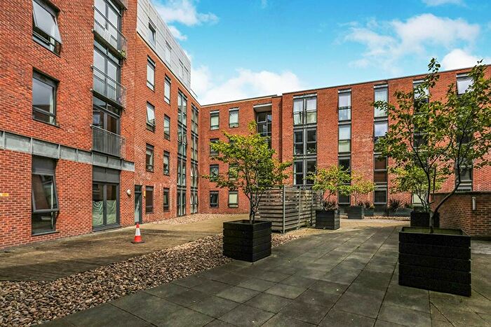 2 Bedroom Apartment To Rent In Dun Street, Sheffield, S3