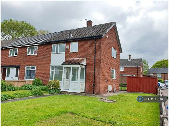 3 Bedroom End Of Terrace House To Rent In Evergreen Walk, Sale, M33