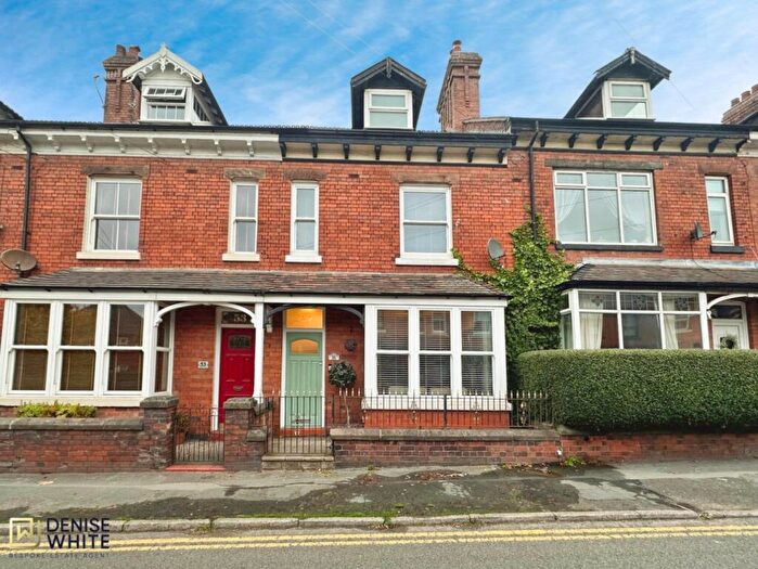 4 Bedroom Town House For Sale In Ashbourne Road, Leek, Staffordshire, ST13