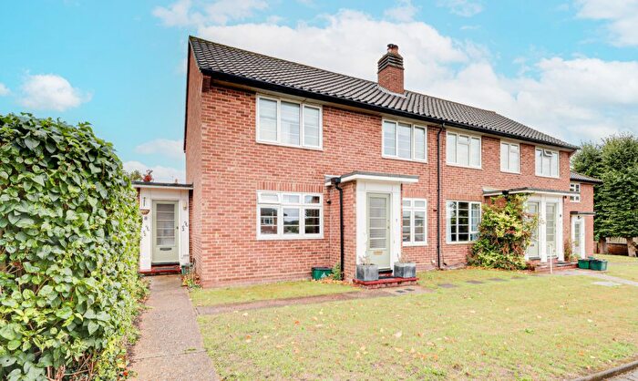 2 Bedroom Maisonette For Sale In Mount Pleasant, St Albans, AL3