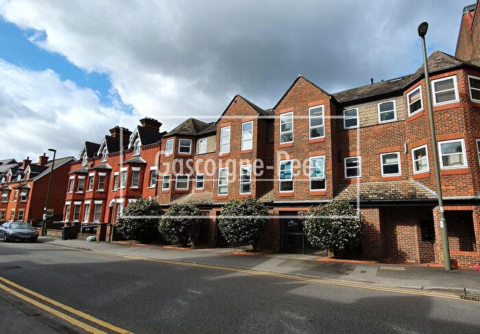1 Bedroom Flat To Rent In Westminster Court, Guildford, GU1