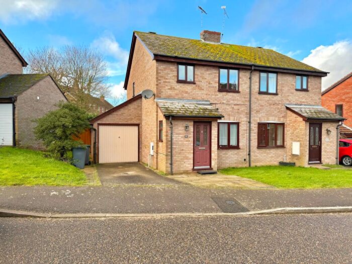 3 Bedroom Semi Detached House For Sale In Castle Brooks, Framlingham, Woodbridge, IP13