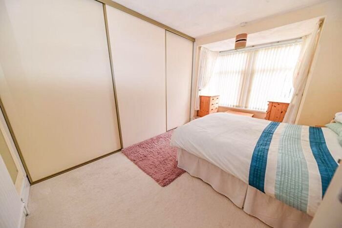 3 Bedroom End Of Terrace House For Sale In Park Grove, Cosham, PO6