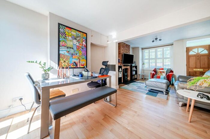 2 Bedroom End Of Terrace House For Sale In Datchet, Berkshire, SL3