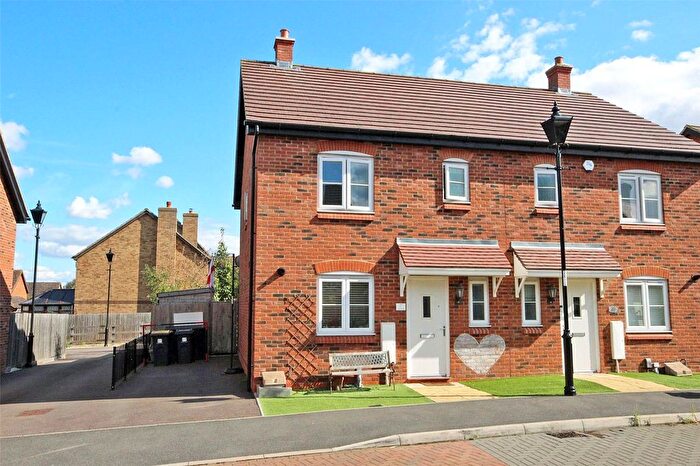 3 Bedroom Semi-Detached House For Sale In Roseberry Avenue, Wootton, Bedford, MK43