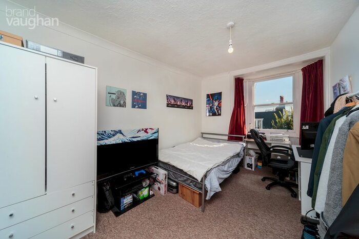 6 Bedroom Terraced House To Rent In Egremont Place, Brighton, BN2