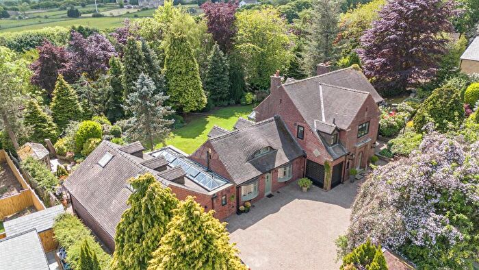 5 Bedroom Detached House For Sale In Dene House, Bridle Stile, Shelf, Halifax, HX3