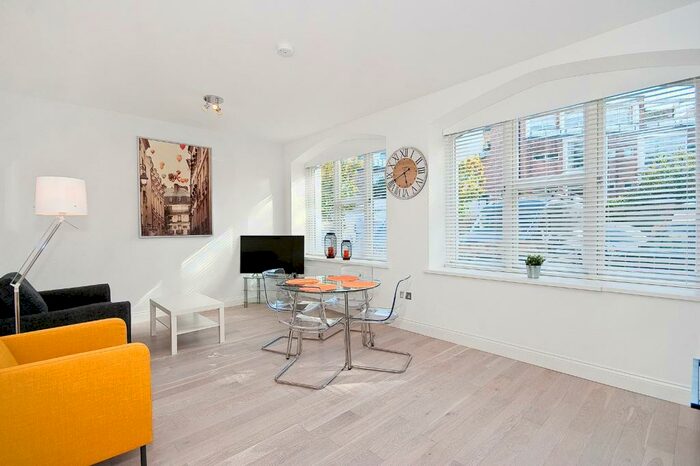 1 Bedroom Apartment To Rent In Anglers Lane, NW5
