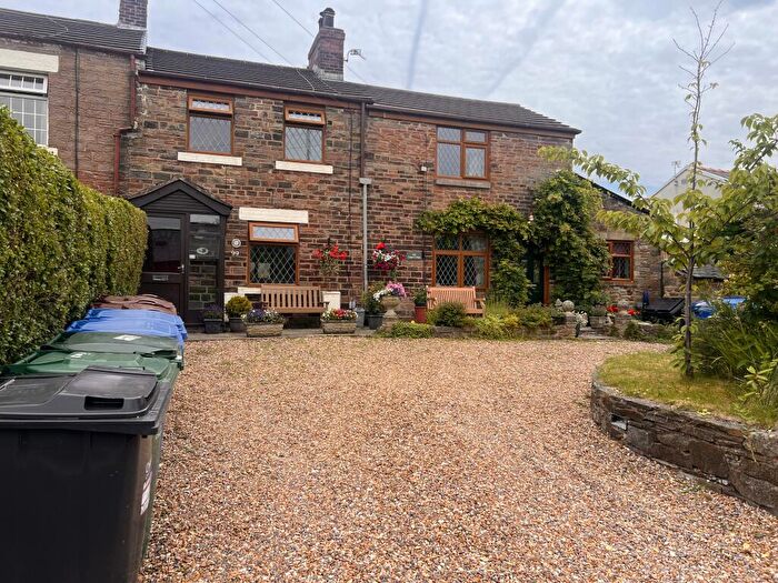 3 Bedroom Cottage To Rent In Wigan Road, Euxton, Lancashire, PR7