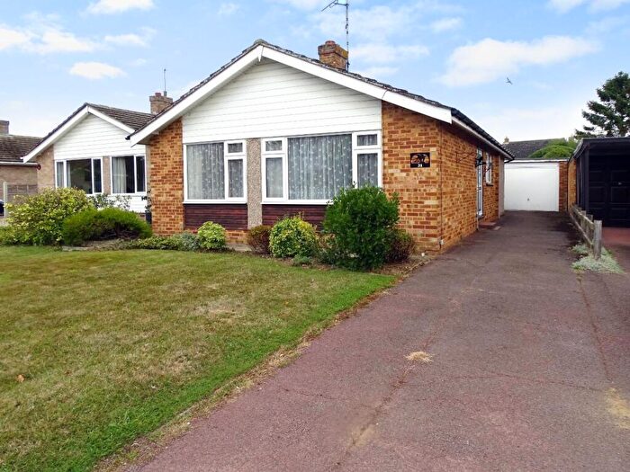 4 Bedroom Detached Bungalow For Sale In Hulton Close, Boreham, Chelmsford, CM3