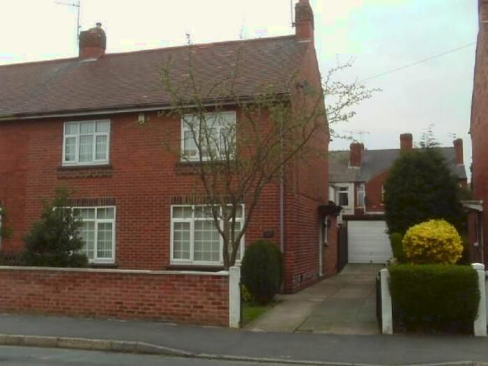 3 Bedroom Semi-Detached House To Rent In Wellington Grove, Bentley, Doncaster, DN5