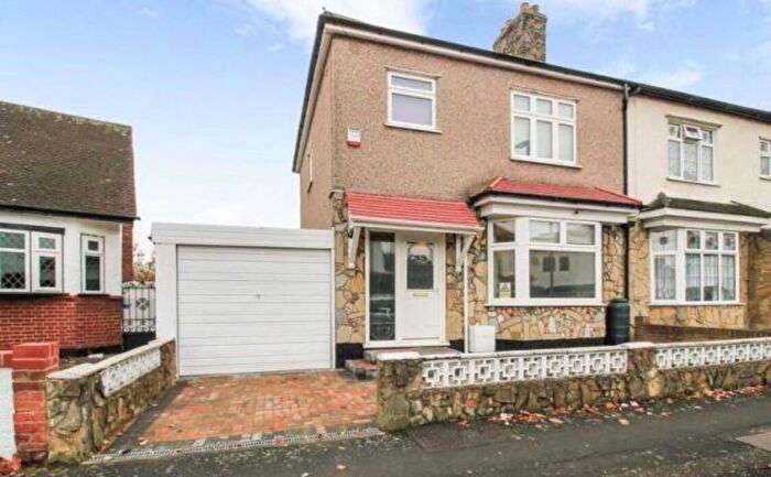 3 Bedroom Terraced House To Rent In Cambeys Road, Dagenham, RM10