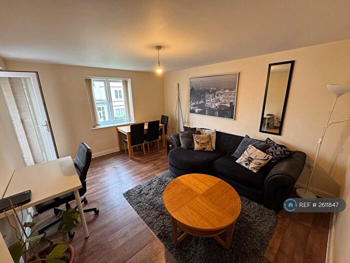 2 Bedroom Flat To Rent In Poppleton Close, Coventry, CV1