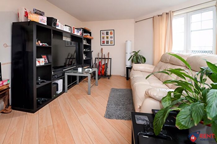 2 Bedroom Flat To Rent In Renforth Close, Gateshead, NE8