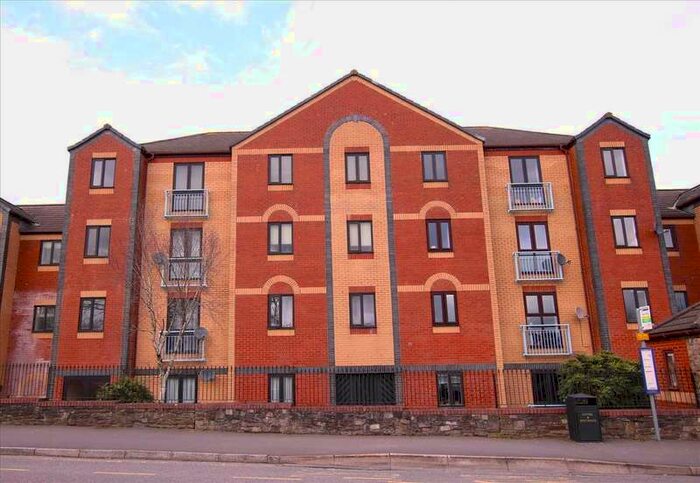 2 Bedroom Apartment To Rent In Crates Close, Kingswood, Bristol, BS15