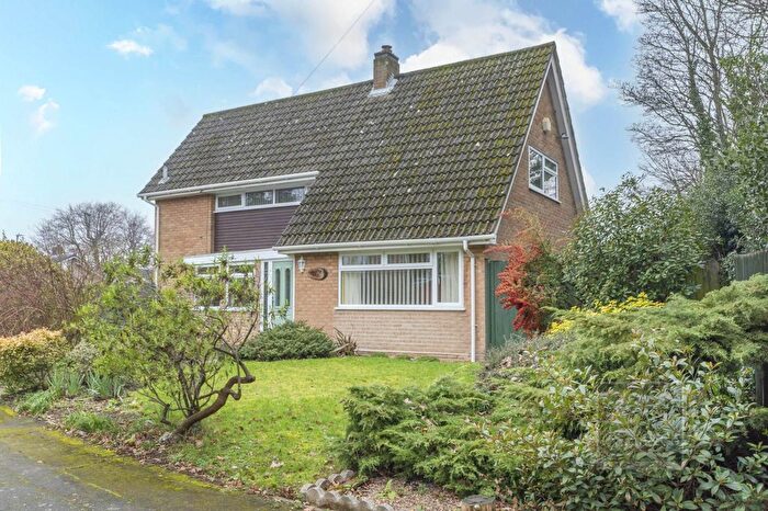 3 Bedroom Chalet For Sale In High Green, Thorpe Hamlet, NR1